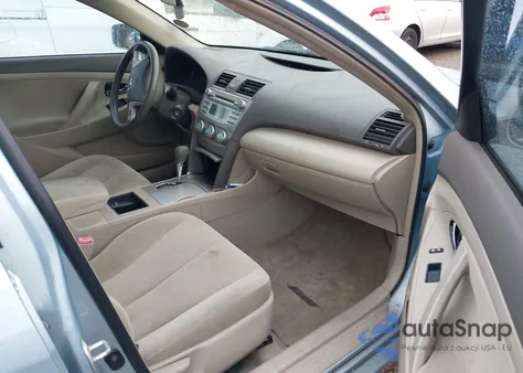 2009 Toyota Camry Le z USA, uszkodzony, nr VIN 4T1BE46K79U873577